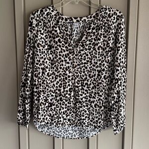Old Navy Leopard Print Blouse size Medium